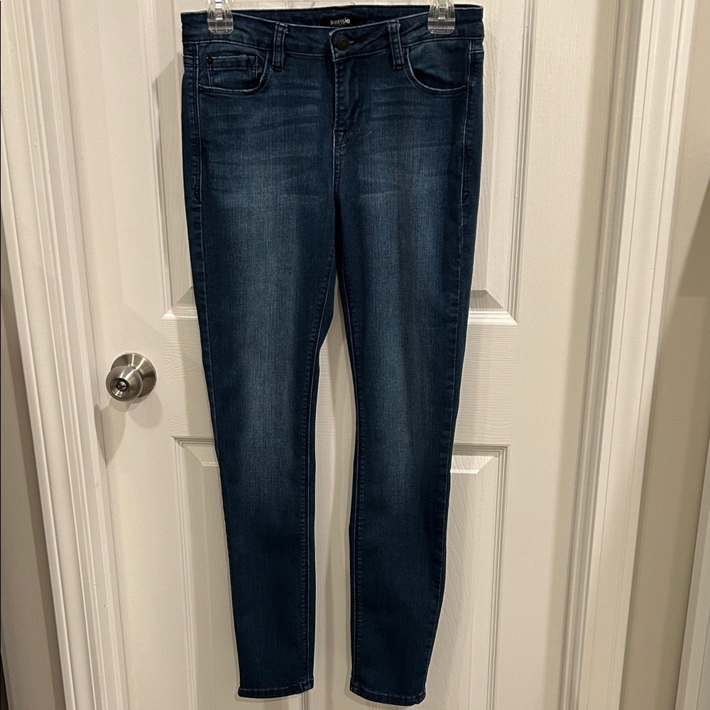 Kensie size 28 Dark Blue Skinny Jeans
